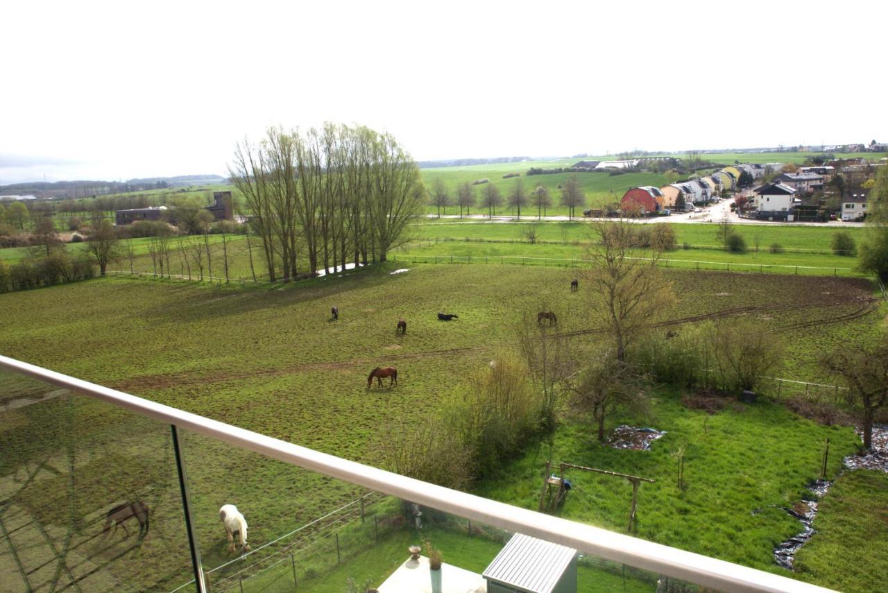 Peaceful Modern 2 Bedroom Penthouse With Nice View Hesperange Exteriör bild